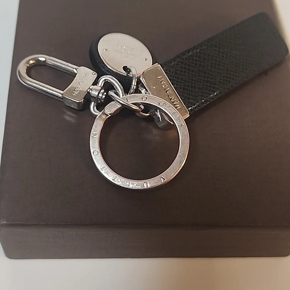 Louis Vuitton Taiga Porte Cles Neo Key Ring /Charm Black and Sliver